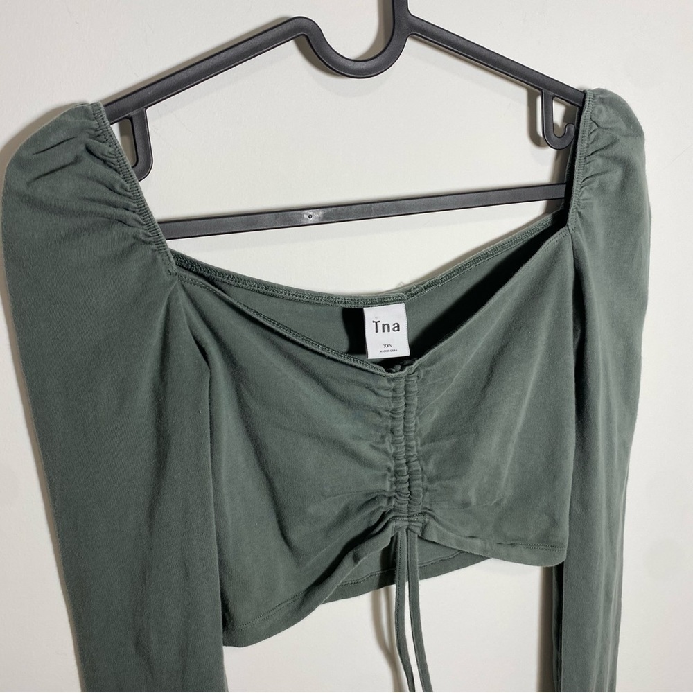 Tna 90s Malibu Longsleeve Crop Top in Green size XXS - Picture 2 of 10